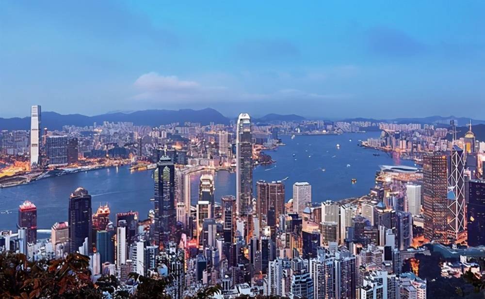 澳门与香港，一码一肖一特一中Ta几si的深度解析与文化融合